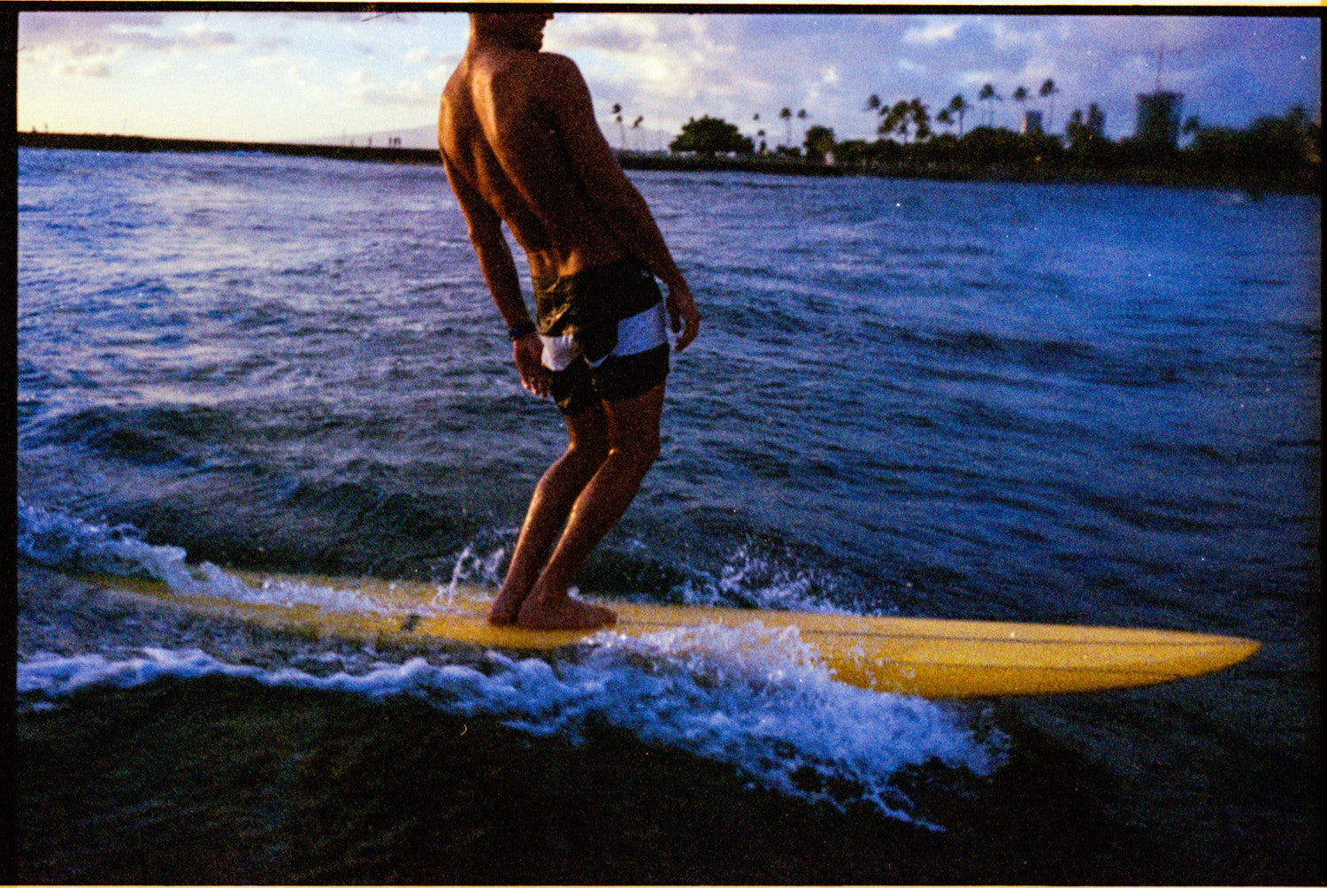 Gliding at Bowls: John Hook on Nikonos